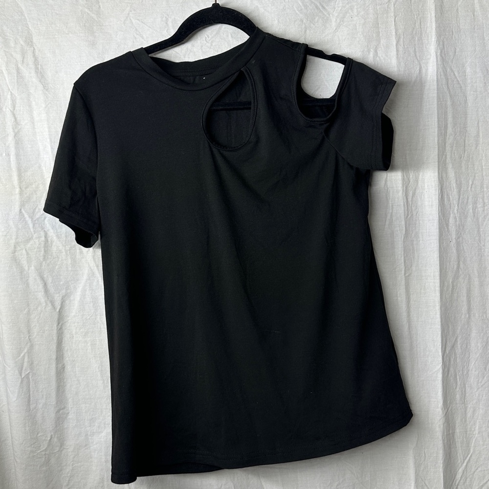SHEIN Classic Black Tee With Front Cut-Out and Off-Shoulder Sleeve Large. BB9